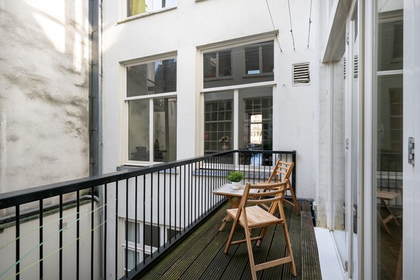 Medium property photo - Oudezijds Voorburgwal 145A, 1012 ES Amsterdam